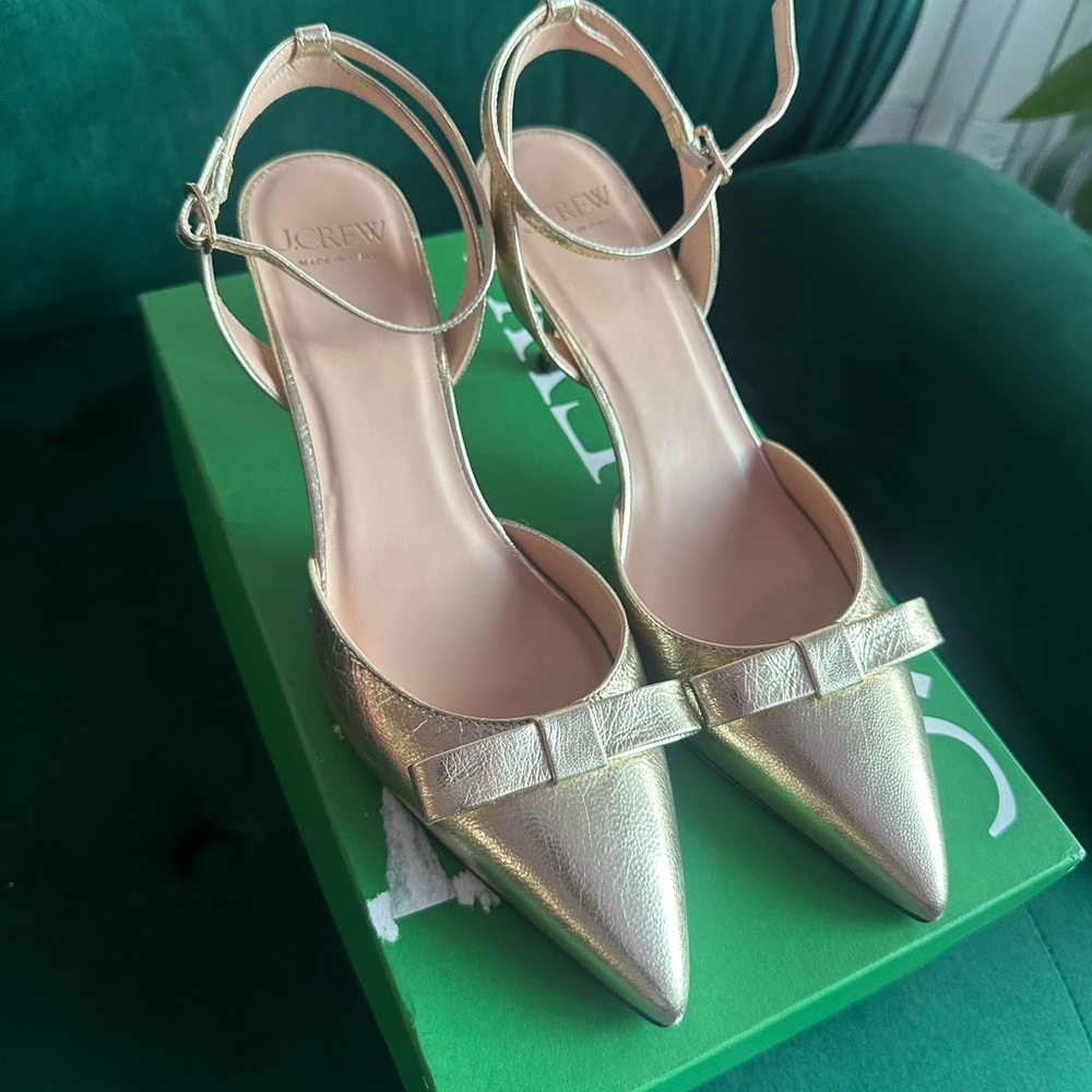 J Crew Gold kitten heel size 7